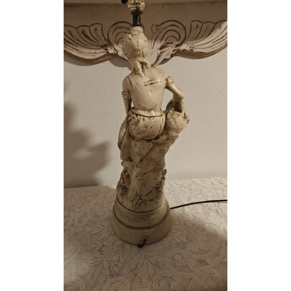 Vintage Early-mid 20th Century Plaster Mold Figural Table Lamp. Needs Re-wired